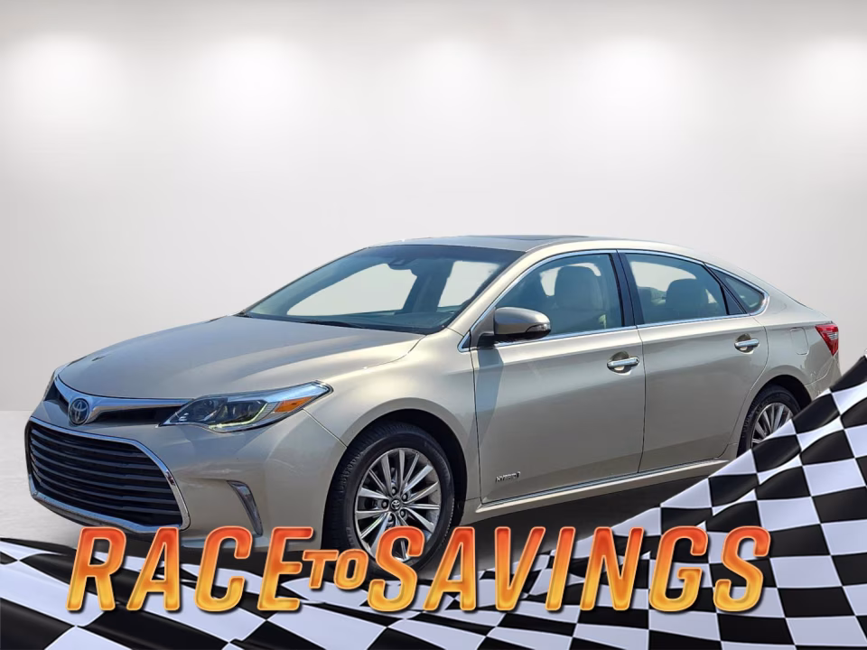 2016 Toyota Avalon Limited Hybrid's photo