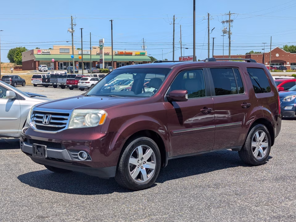 2013 Honda Pilot Touring w/ NAVI and RES's photo