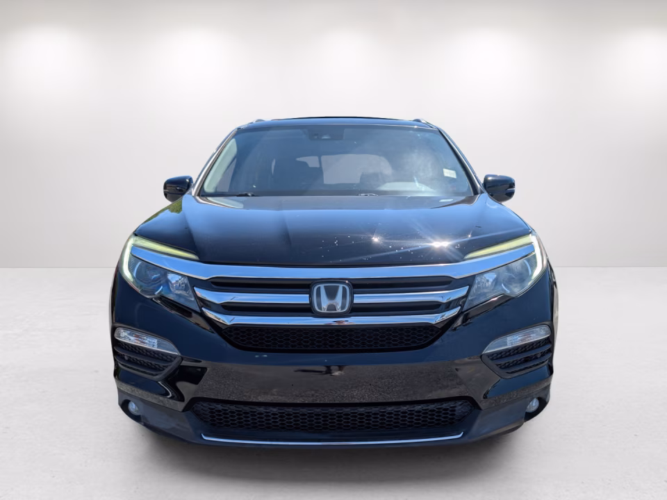 2017 Honda Pilot Elite - Photo 2