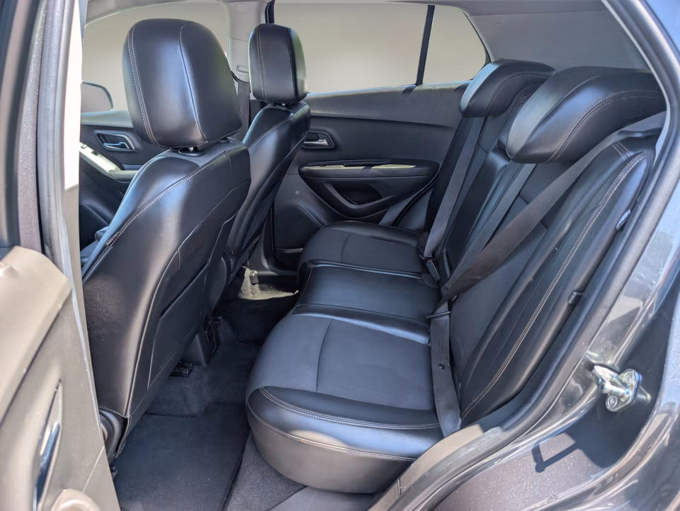 2017 Chevrolet Trax LT - Photo 12